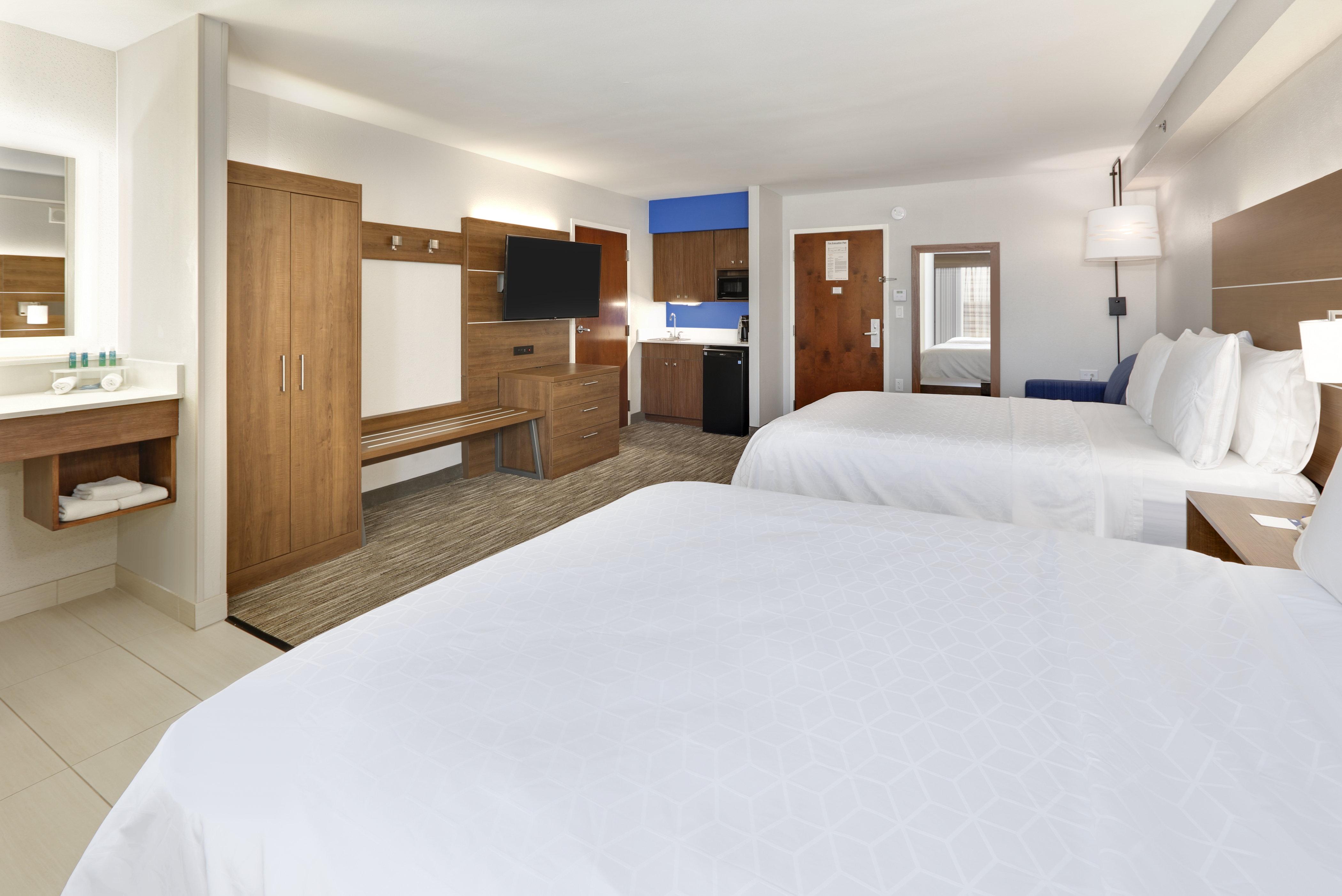 Holiday Inn Express & Suites Irving Conv Ctr - Las Colinas By Ihg Exterior photo