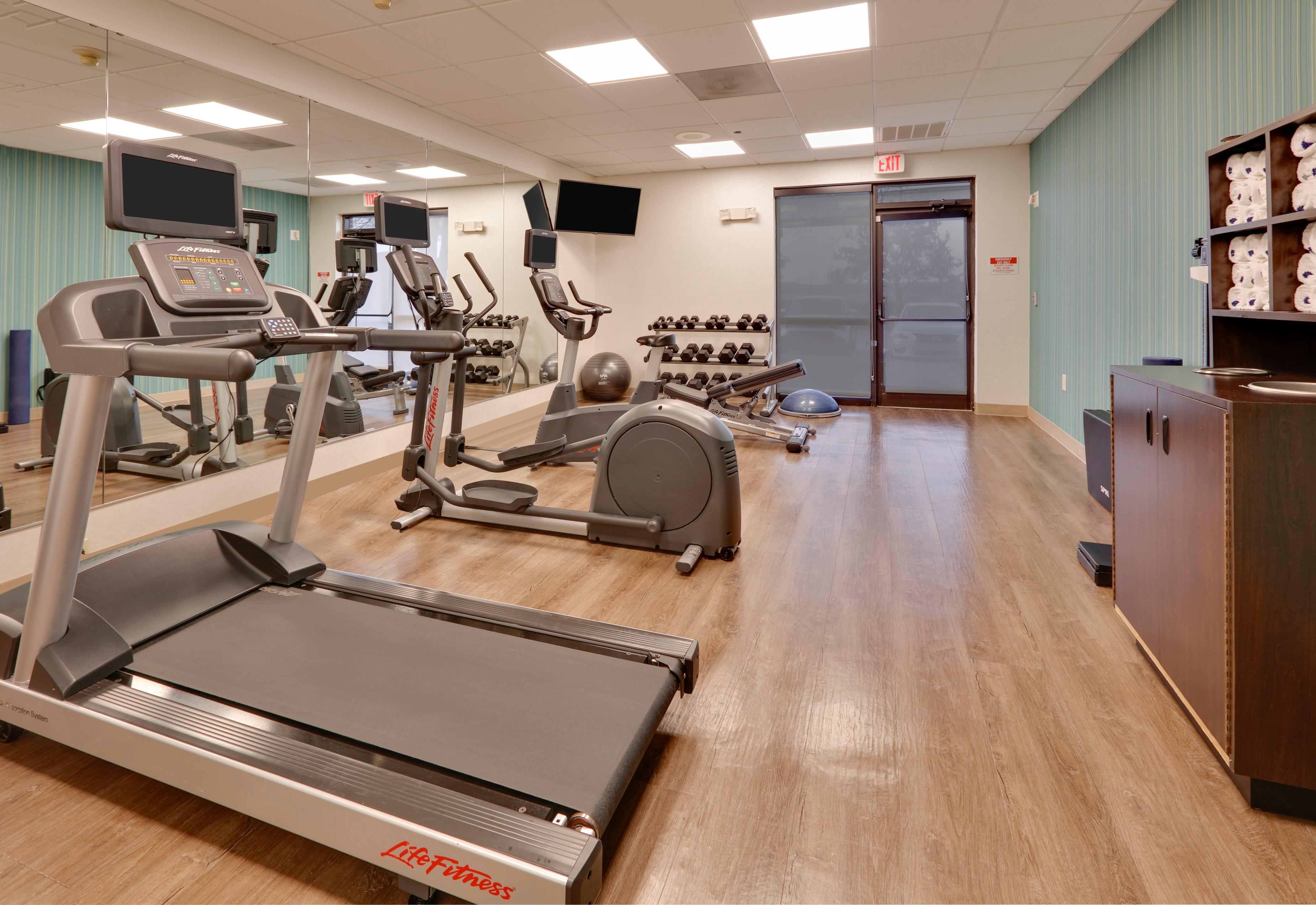 Holiday Inn Express & Suites Irving Conv Ctr - Las Colinas By Ihg Exterior photo