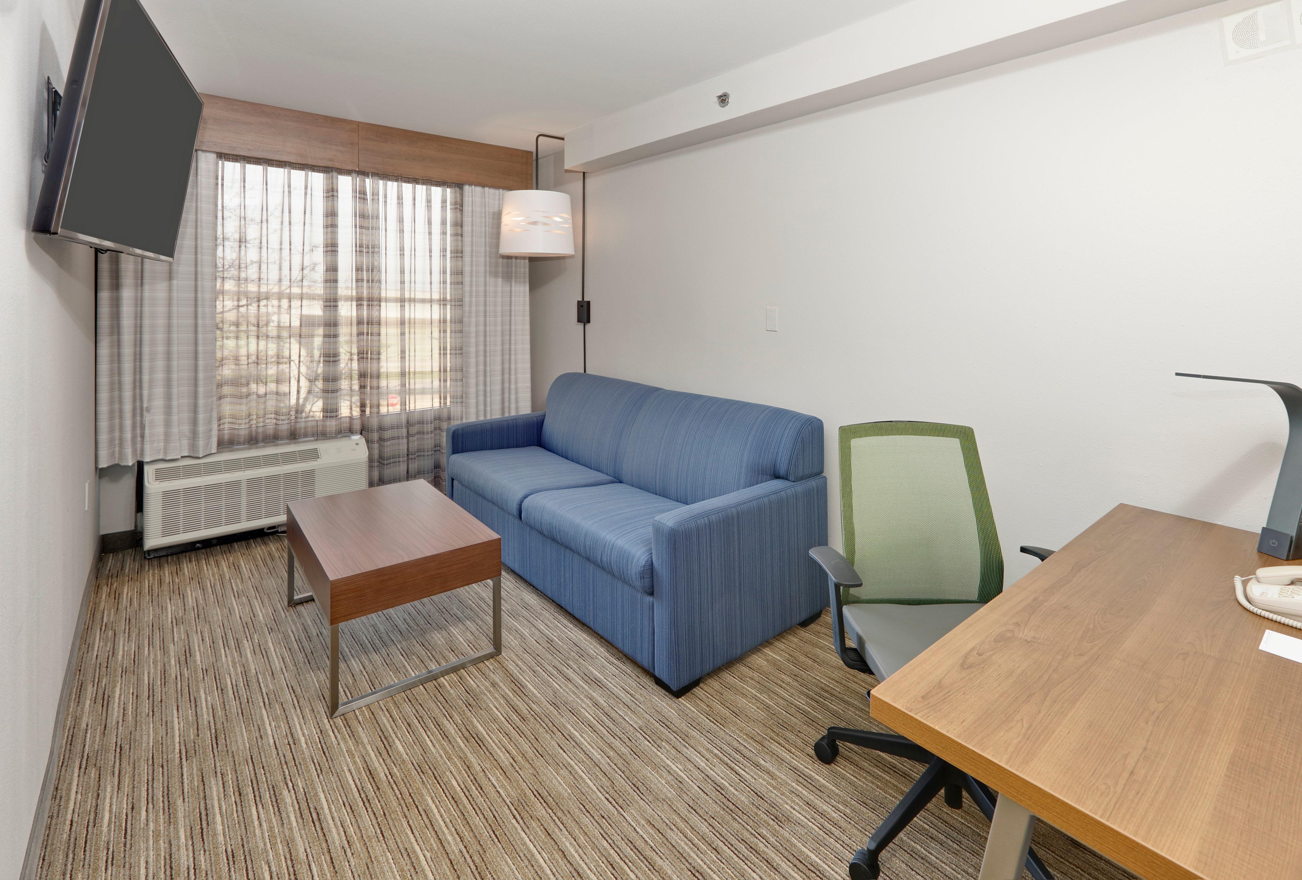 Holiday Inn Express & Suites Irving Conv Ctr - Las Colinas By Ihg Exterior photo