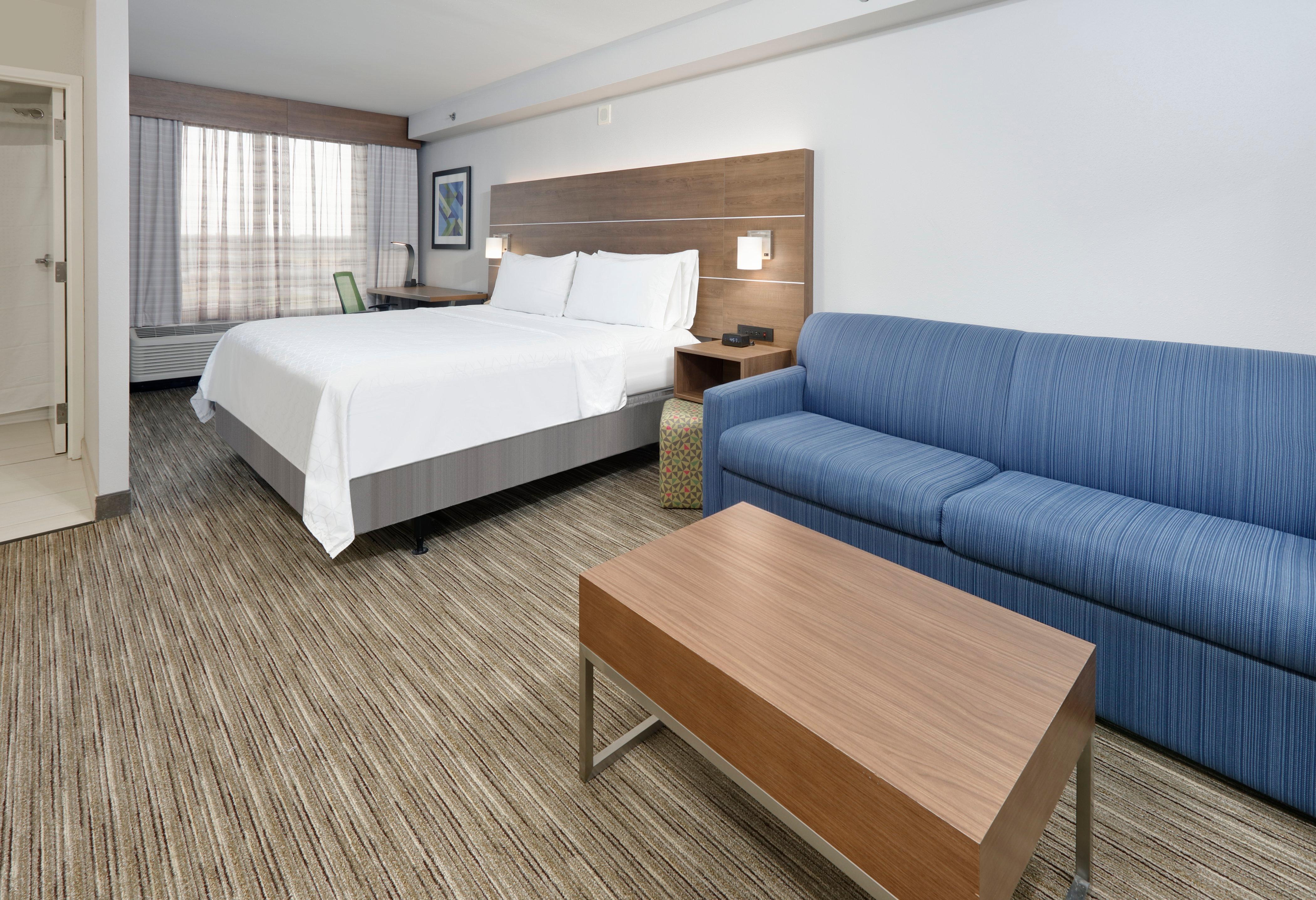 Holiday Inn Express & Suites Irving Conv Ctr - Las Colinas By Ihg Exterior photo