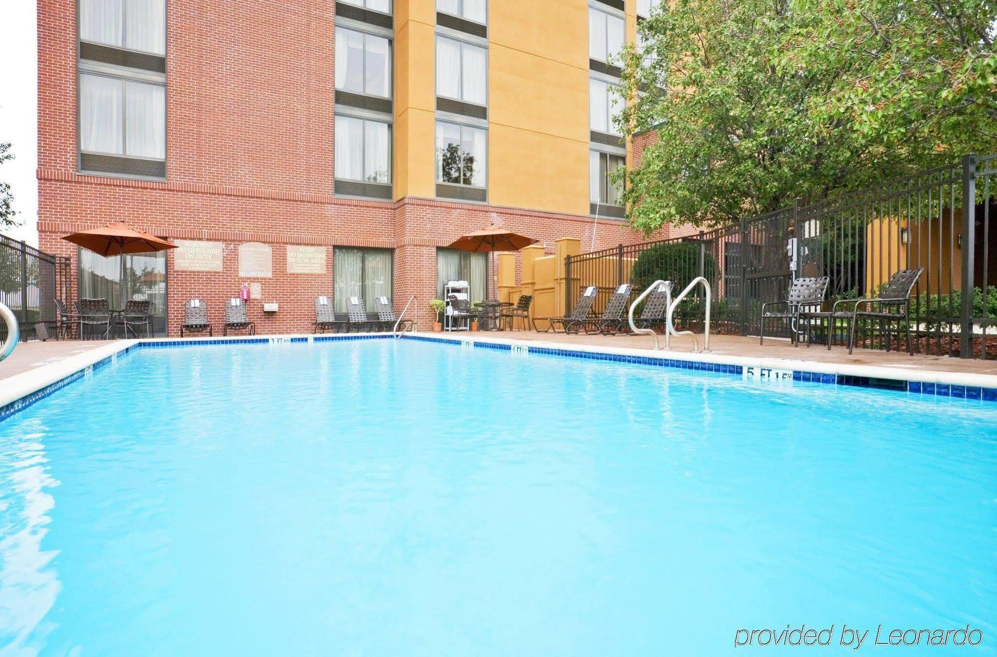 Holiday Inn Express & Suites Irving Conv Ctr - Las Colinas By Ihg Facilities photo