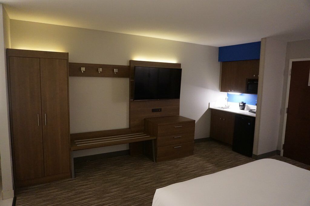 Holiday Inn Express & Suites Irving Conv Ctr - Las Colinas By Ihg Exterior photo